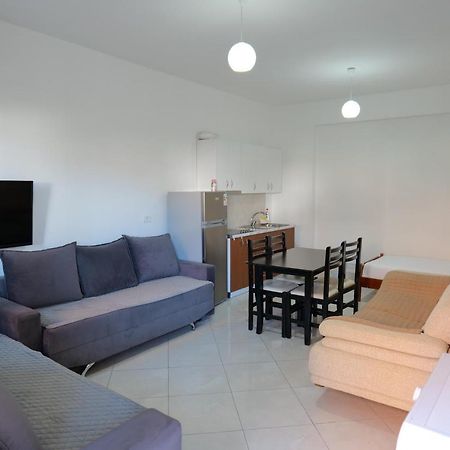 Kidi Apartments Sarandë エクステリア 写真