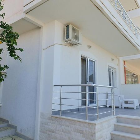 Kidi Apartments Sarandë エクステリア 写真