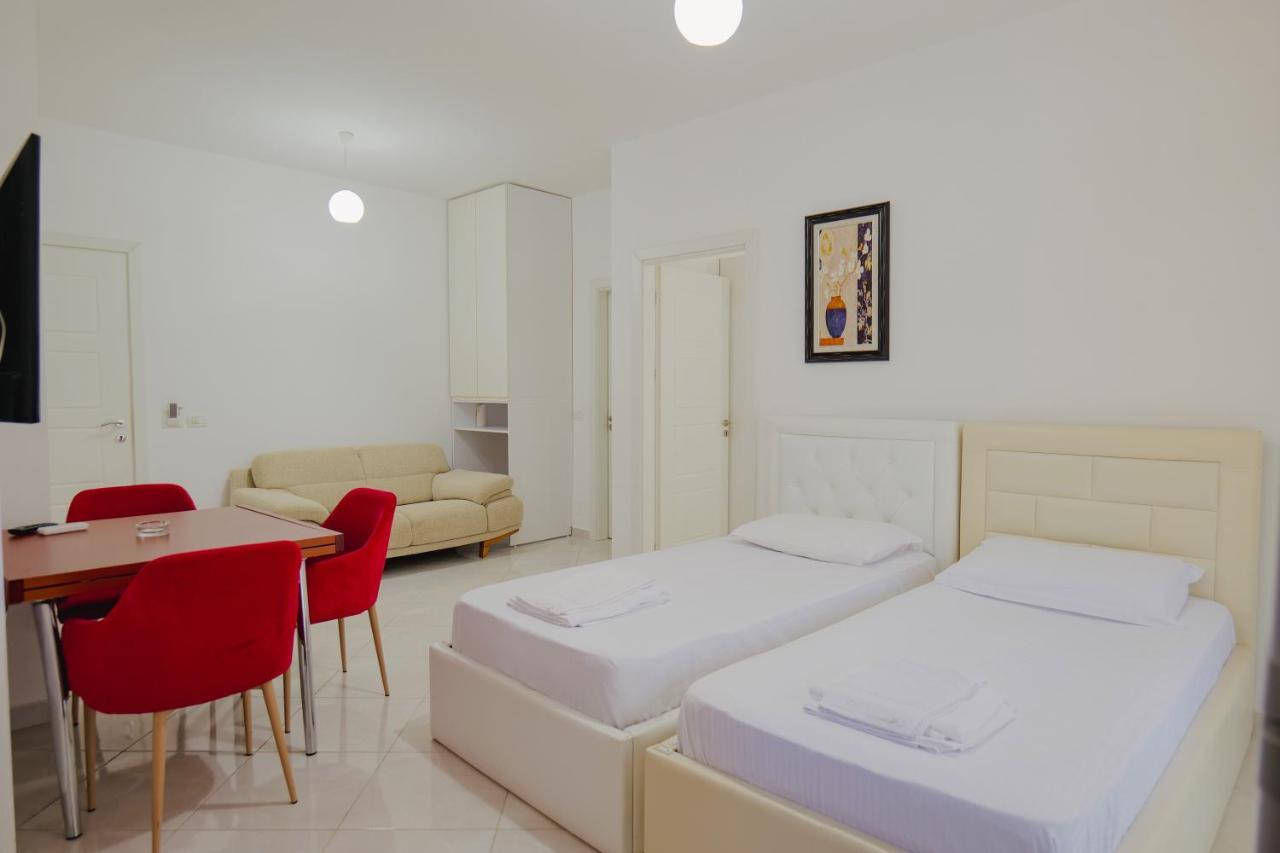 Kidi Apartments Sarandë エクステリア 写真