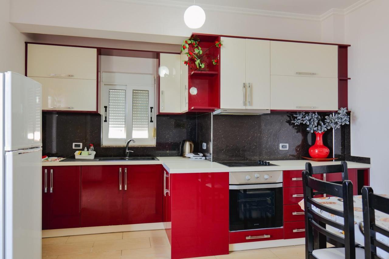Kidi Apartments Sarandë エクステリア 写真