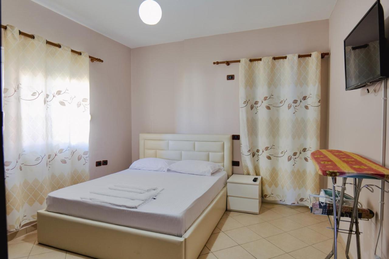 Kidi Apartments Sarandë エクステリア 写真