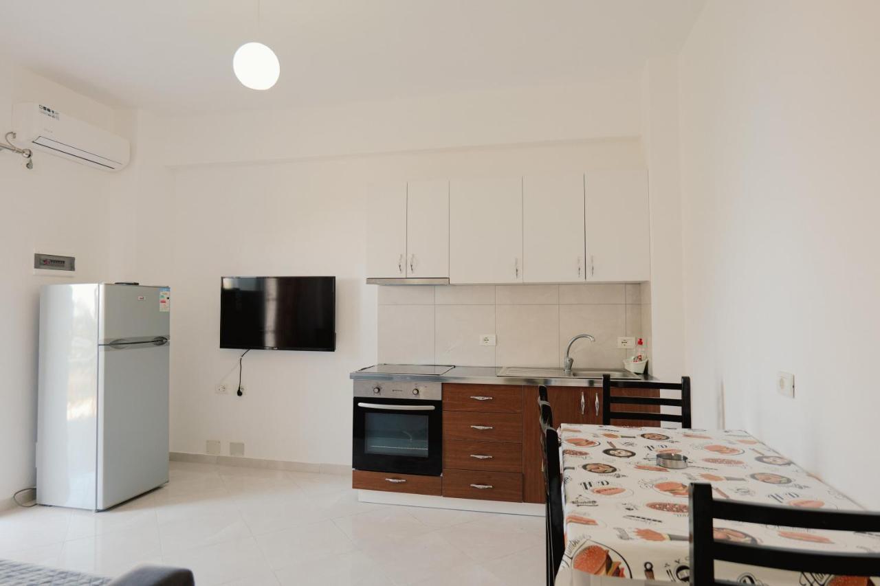 Kidi Apartments Sarandë エクステリア 写真