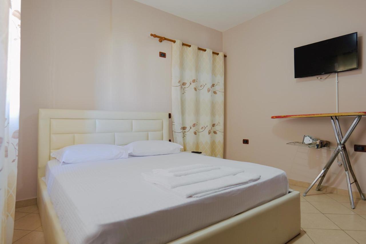 Kidi Apartments Sarandë エクステリア 写真
