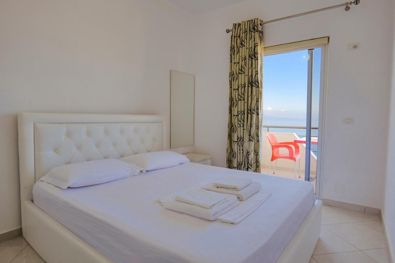 Kidi Apartments Sarandë エクステリア 写真