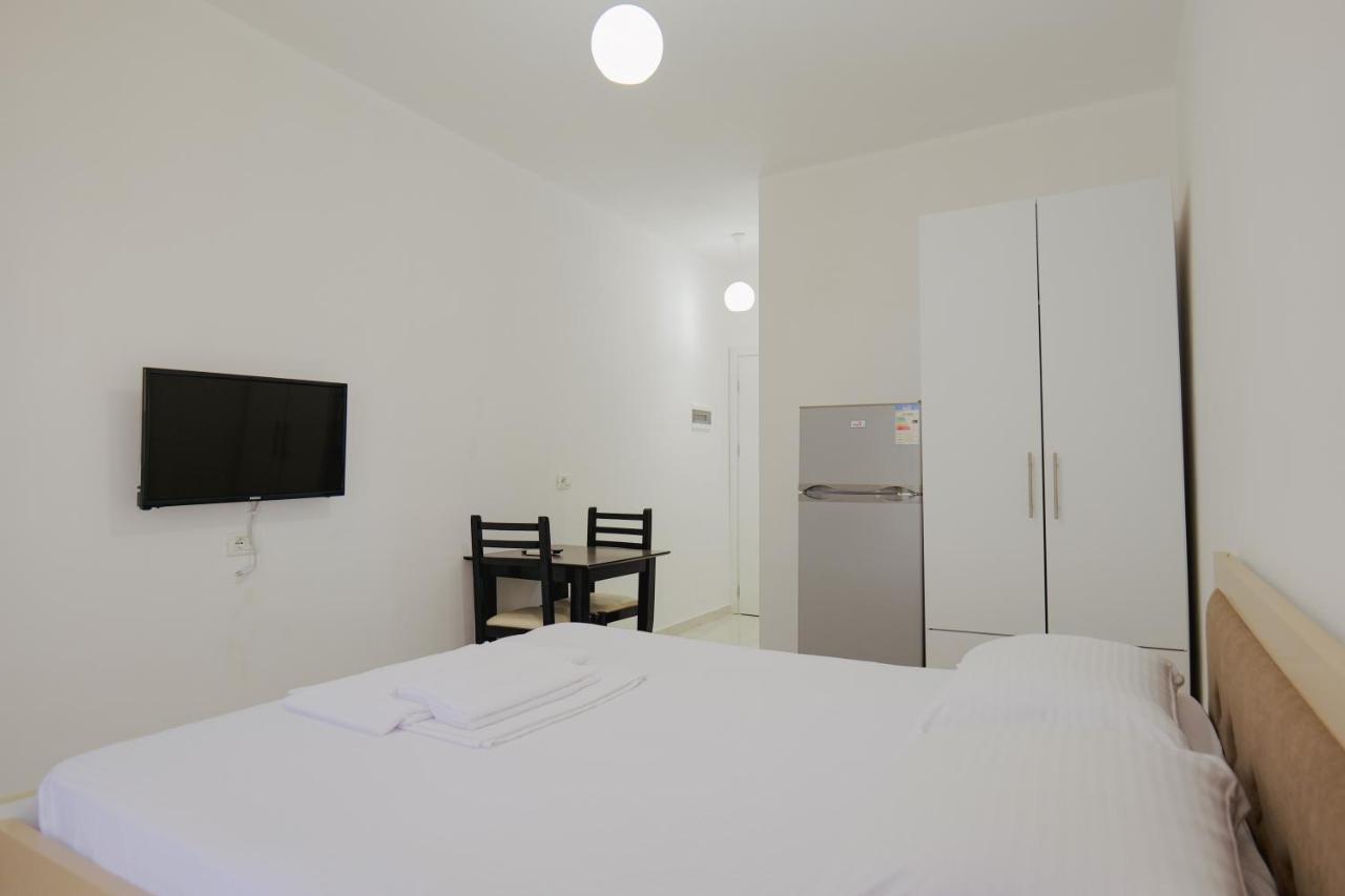 Kidi Apartments Sarandë エクステリア 写真