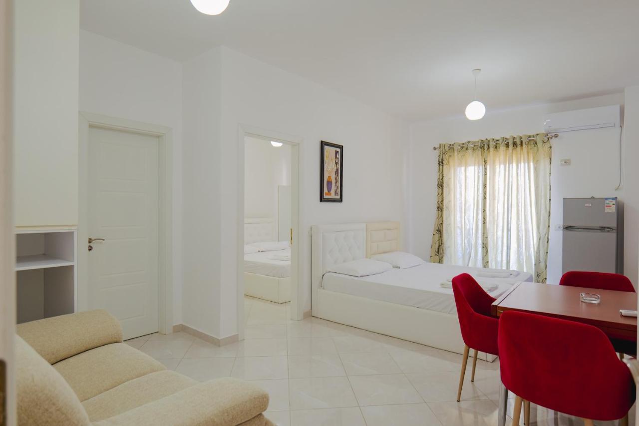 Kidi Apartments Sarandë エクステリア 写真